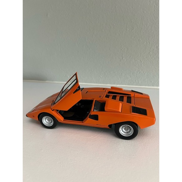 1/18 Kyosho Lamborghuini Countach Lp400 Orange - Picture 6 of 10